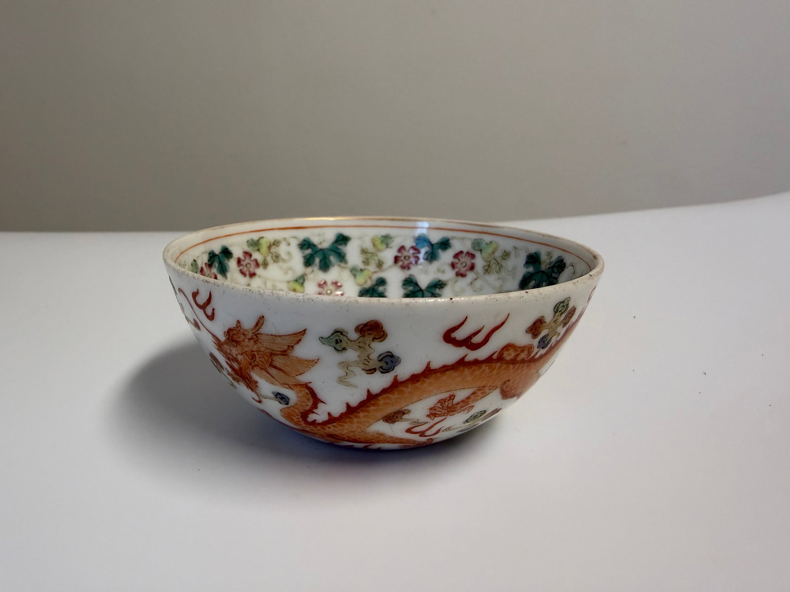 Chinese Enameled famille rose dragons porcelain China cup mark (1 of 12)