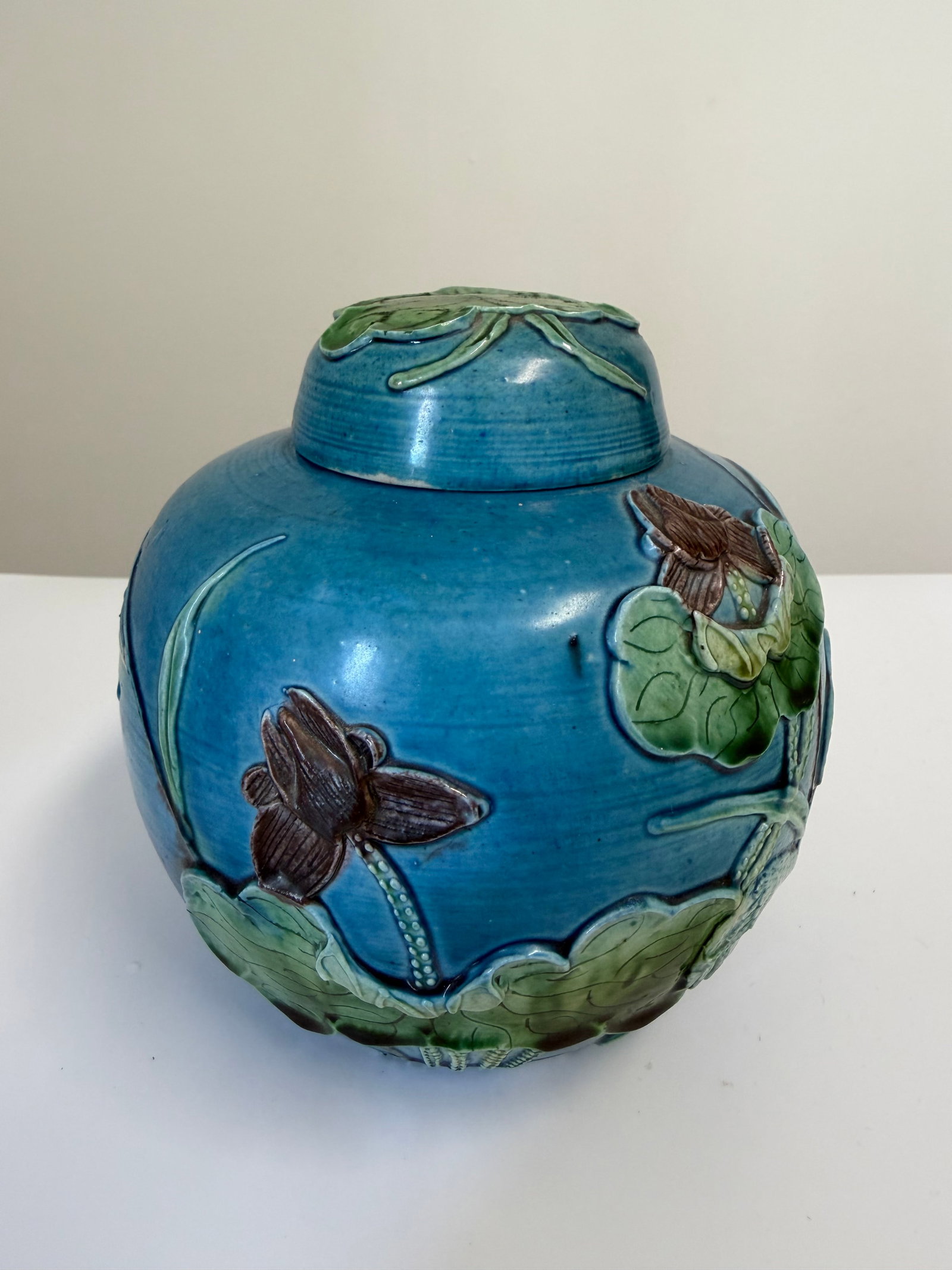 Chinese Enameled famille rose pond porcelain China ginger jar with lid (1 of 10)