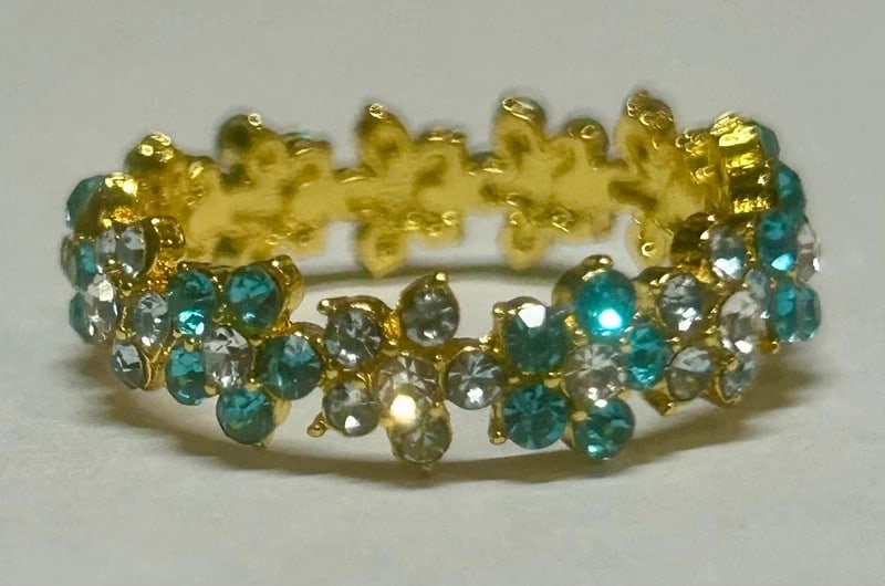 Stunning Heavy Gold Plated with Blue & Green: Dimension: please note Due to manual measurement, dimensions may vary. Condition: Good used condition, please note buyers are obligated to come to the site to inspect the condition and details of the 