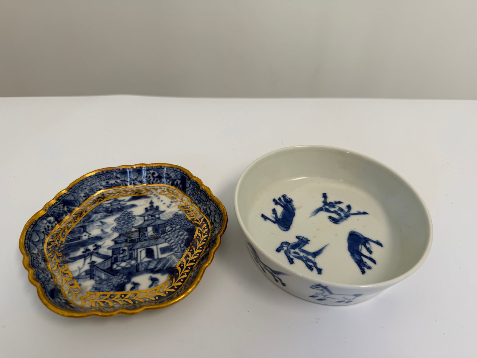 Set of 2 Chinese blue and white porcelain China saucers: Dimension: width 4.7 inches/ 12 cm, please note Due to manual measurement, dimensions may vary. Condition: Good used condition, please note buyers are obligated to come to the site to inspect the cond