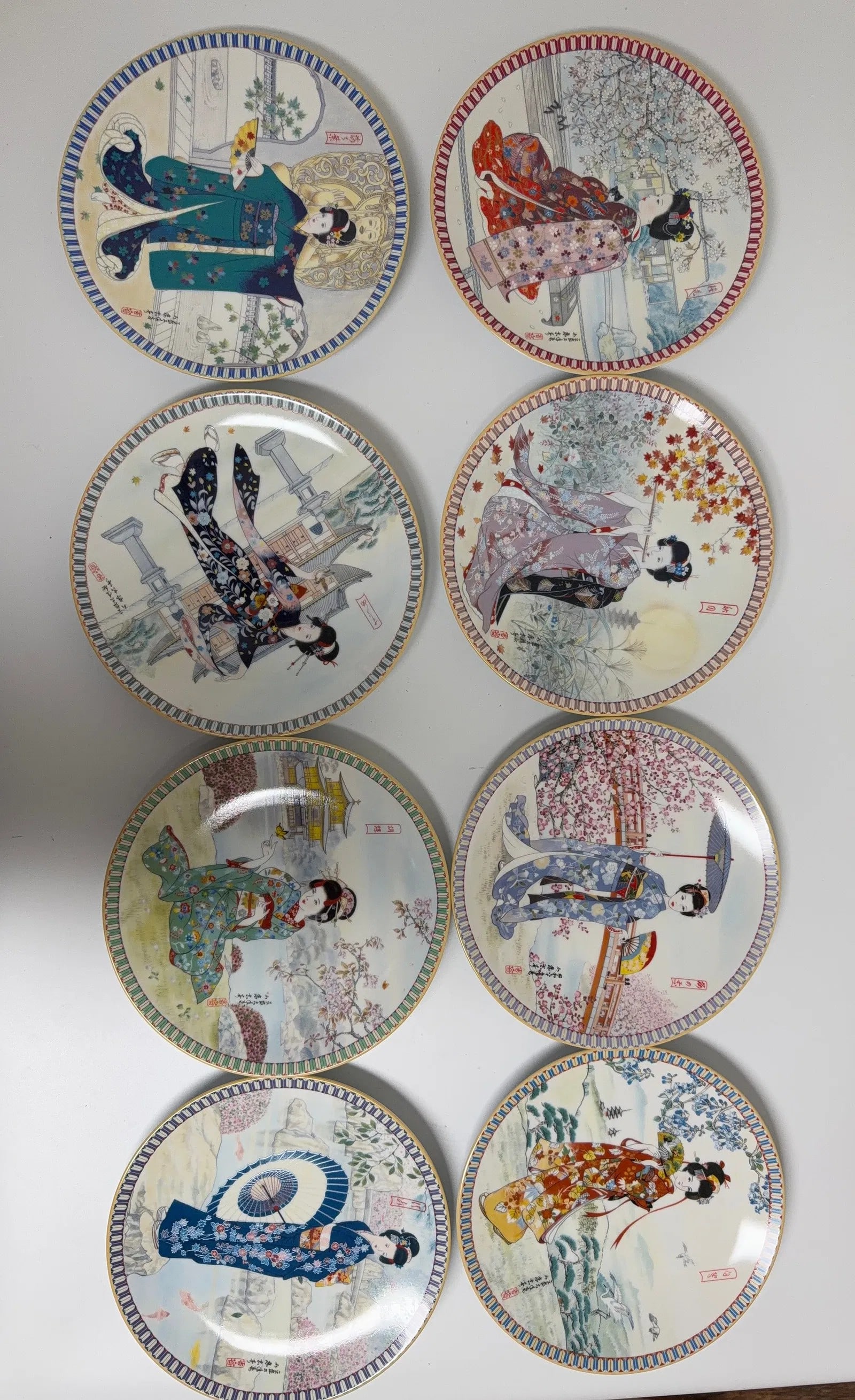 Set of 8 Japanese porcelain Geisha plates with boxes: Dimension: 8.4 inch / 21.4 cm , please note Due to manual measurement, dimensions may vary. Condition: Good used condition, please note buyers are obligated to come to the site to inspect the conditio