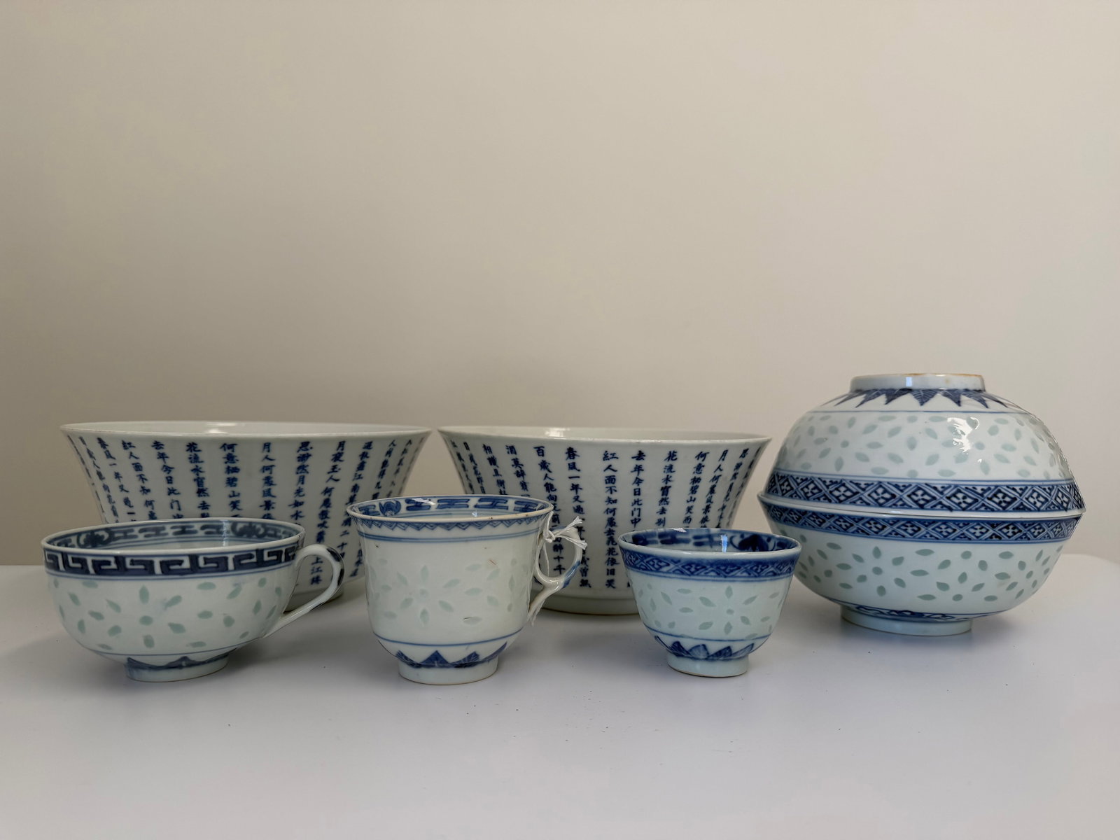 Set of 7 Chinese blue and white porcelain China bowls: Dimension: the biggest's width 7.5 inches/ 19 cm, please note Due to manual measurement, dimensions may vary. Condition: Good used condition, please note buyers are obligated to come to the site to in