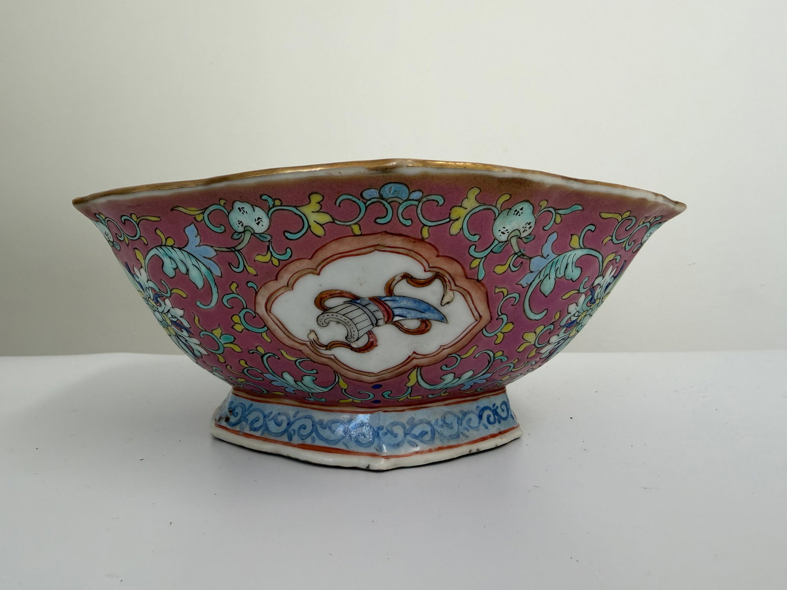 Chinese antique Enameled famille rose porcelain China bowl mark (1 of 7)