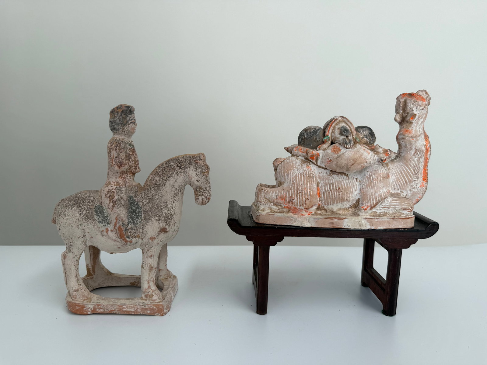 Set of 2 Chinese Tang Sancai tomb sculptures (1 of 7)
