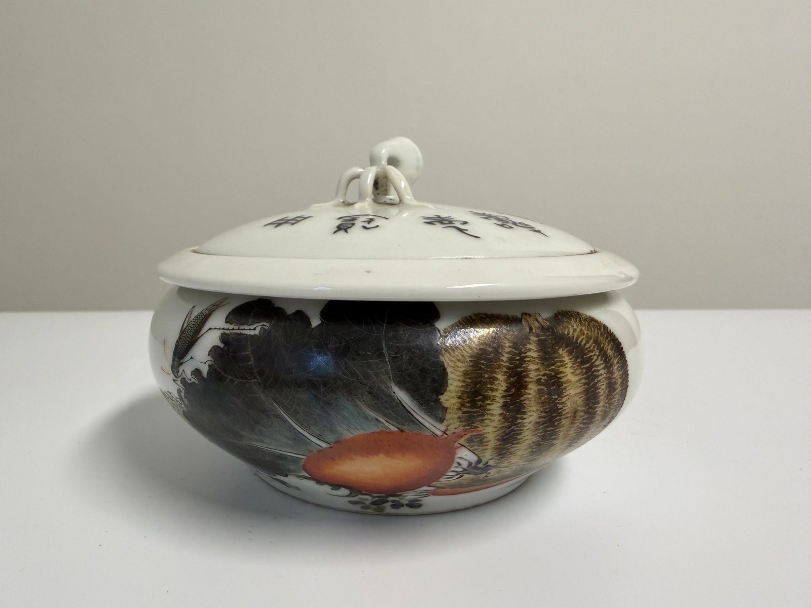 Chinese Enameled famille rose vegetable insects porcelain China lid bowl set: Dimension: 4.5 inch, please note Due to manual measurement, dimensions may vary. Condition: Good used condition, please note buyers are obligated to come to the site to inspect the condition and