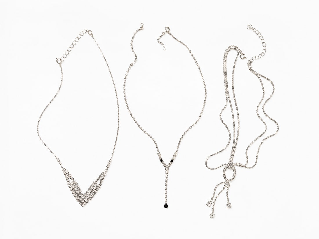 VINTAGE NECKLACES 66#: Dimension: inch, please note Due to manual measurement, dimensions may vary. Condition: Good used condition, please note buyers are obligated to come to the site to inspect the condition and details o