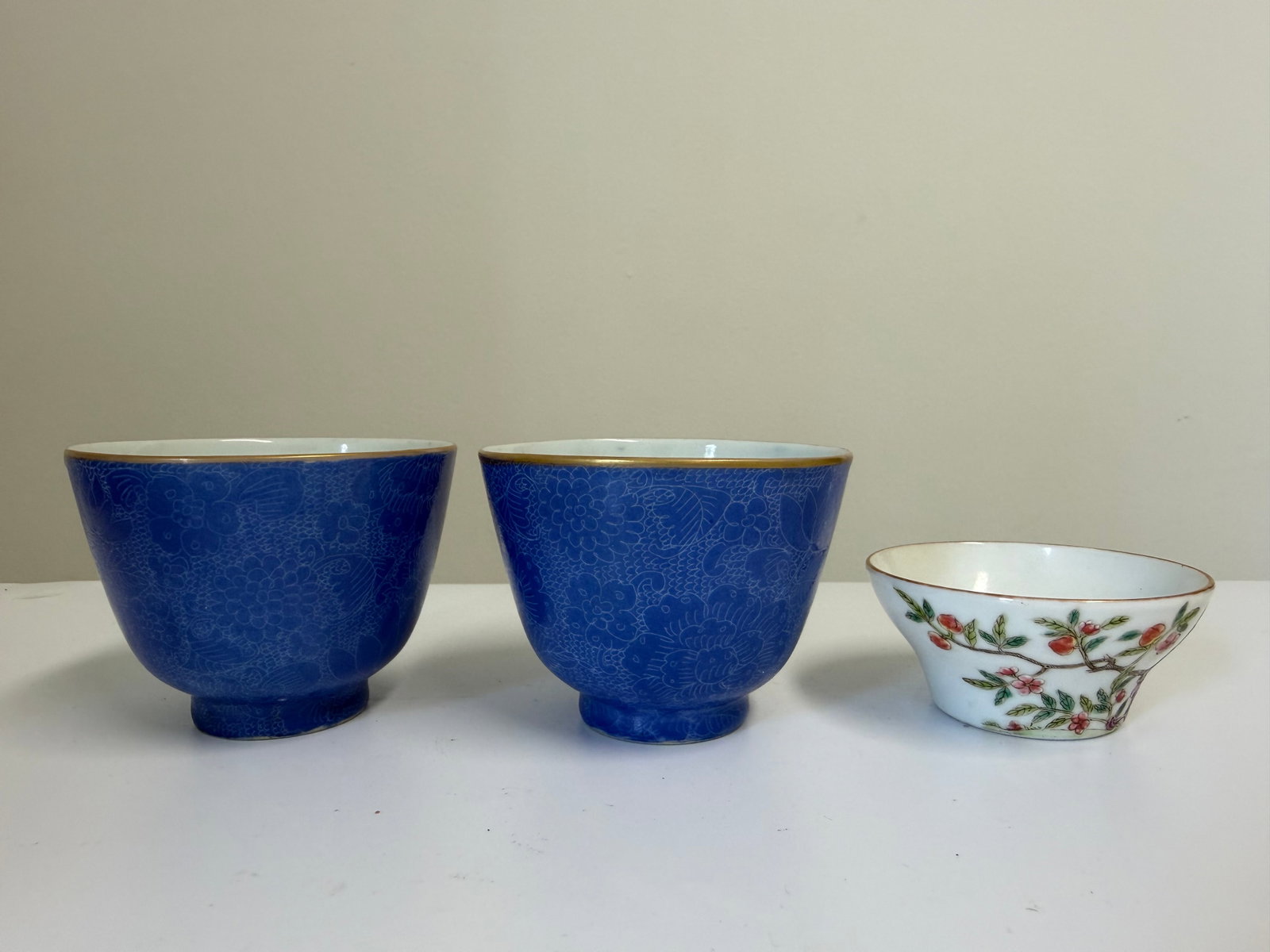 Set of 3 Chinese Enameled famille rose flowers porcelain China cups mark: Dimension: 2.8 inch, please note Due to manual measurement, dimensions may vary. Condition: Good used condition, please note buyers are obligated to come to the site to inspect the condition and detai