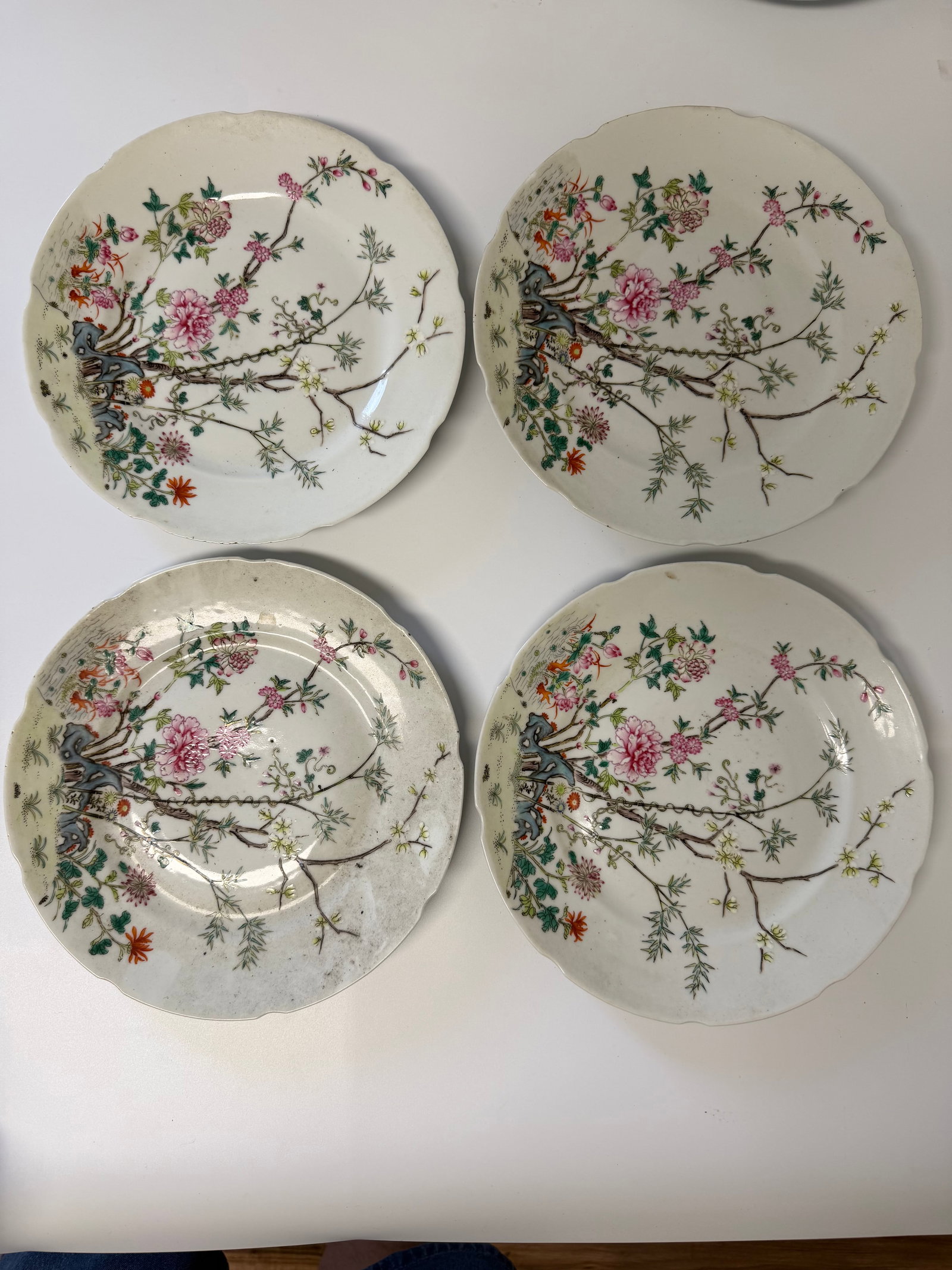 Set of 4 Chinese Enameled famille rose porcelain China Plates mark: Dimension: 9.2 inch, please note Due to manual measurement, dimensions may vary. , please note buyers are obligated to come to the site to inspect the condition and details of the item. condition repo
