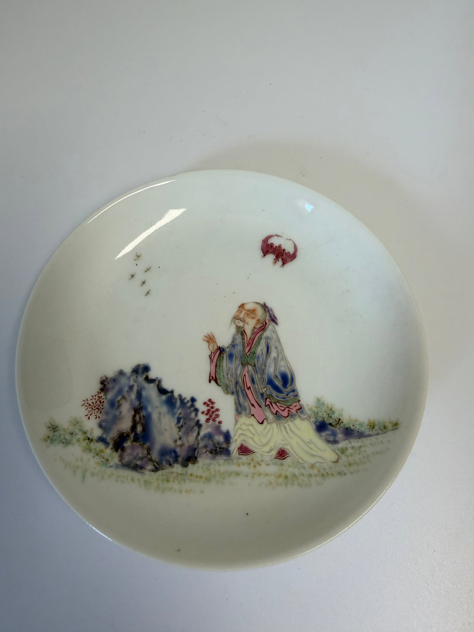 Chinese Enameled famille rose schloar porcelain China plate: Dimension: 5.1 inch, please note Due to manual measurement, dimensions may vary. , please note buyers are obligated to come to the site to inspect the condition and details of the item. condition repo