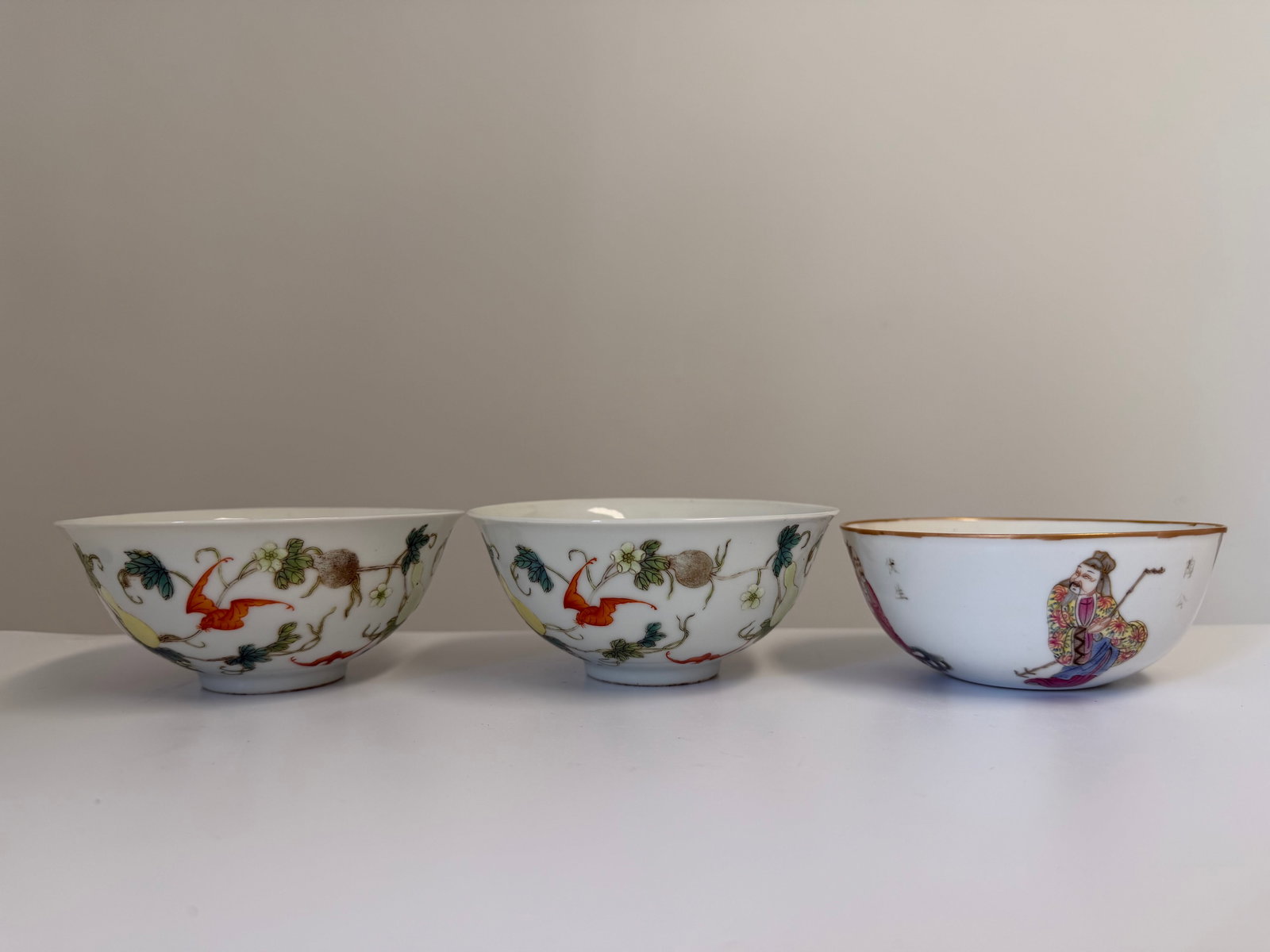 Set of 3 Chinese Enameled famille rose porcelain China bowls: Dimension: 4.6/ 4.9 inch, please note Due to manual measurement, dimensions may vary. , please note buyers are obligated to come to the site to inspect the condition and details of the item. condition