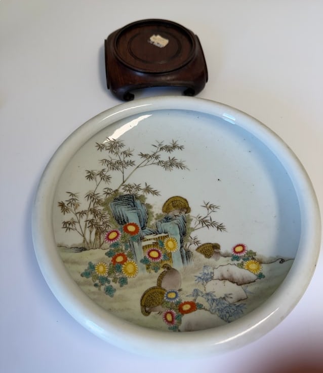 Chinese Enameled famille rose porcelain China Brush Washer Mark: Dimension: 8 inch, please note Due to manual measurement, dimensions may vary. , please note buyers are obligated to come to the site to inspect the condition and details of the item. condition report