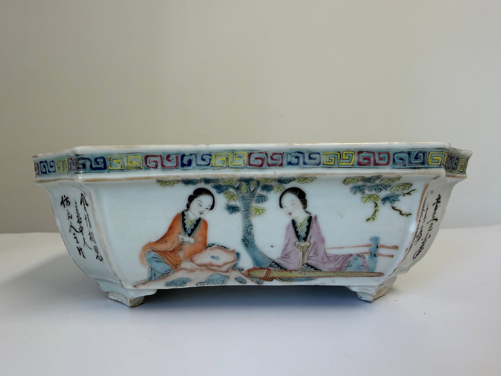 Chinese Enameled famille rose six ladies porcelain China flowers pot (1 of 10)