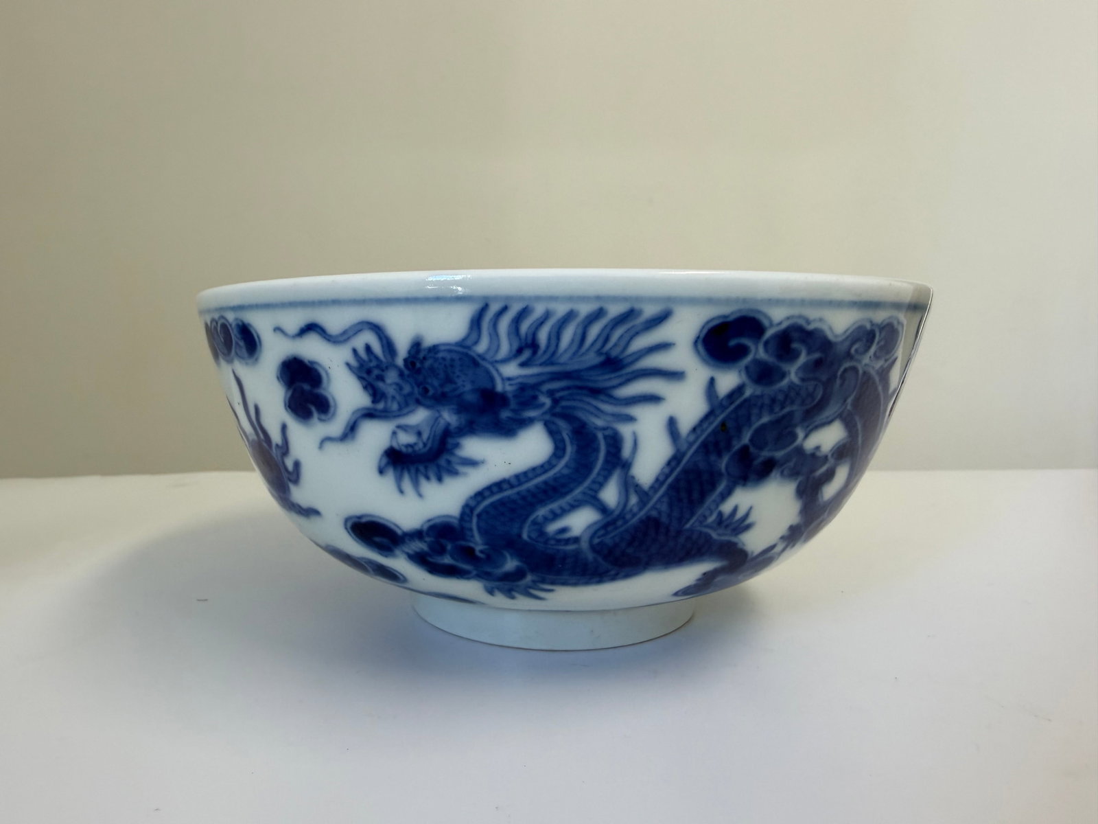 Chinese blue and white Vietnamese style dragon porcelain China bowl: Dimension: 6.1 inch, please note Due to manual measurement, dimensions may vary. , please note buyers are obligated to come to the site to inspect the condition and details of the item. condition repo
