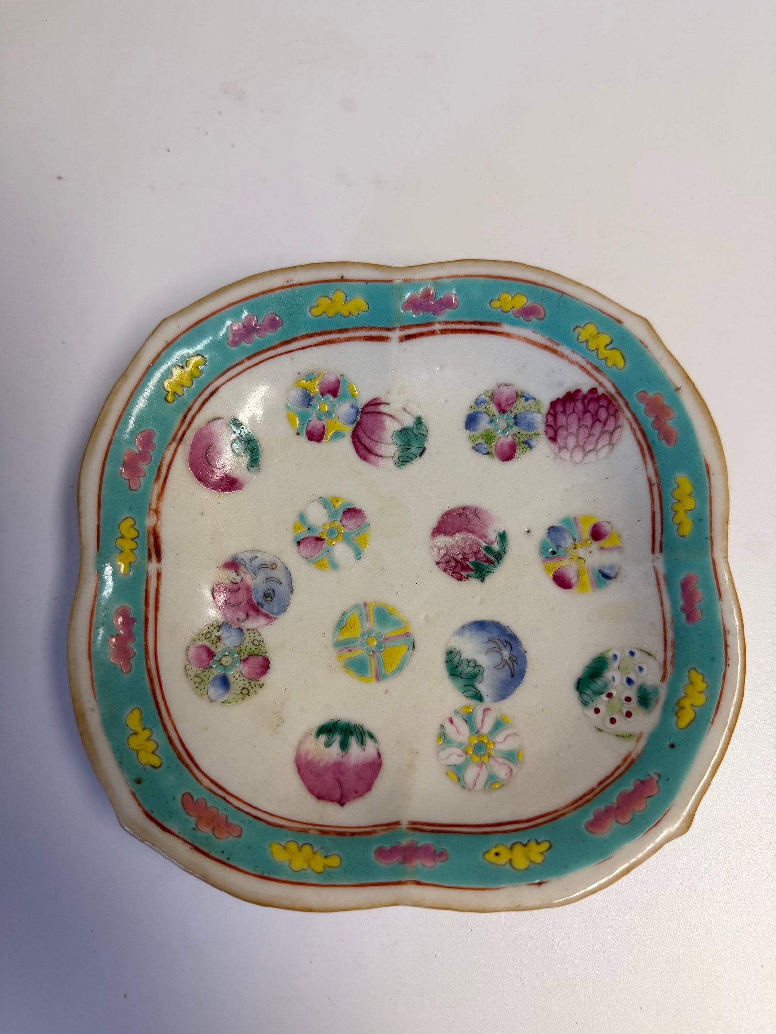 Chinese Antique Enameled famille rose foot plate mark: Dimension: 6 inch, please note Due to manual measurement, dimensions may vary. , please note buyers are obligated to come to the site to inspect the condition and details of the item. condition report