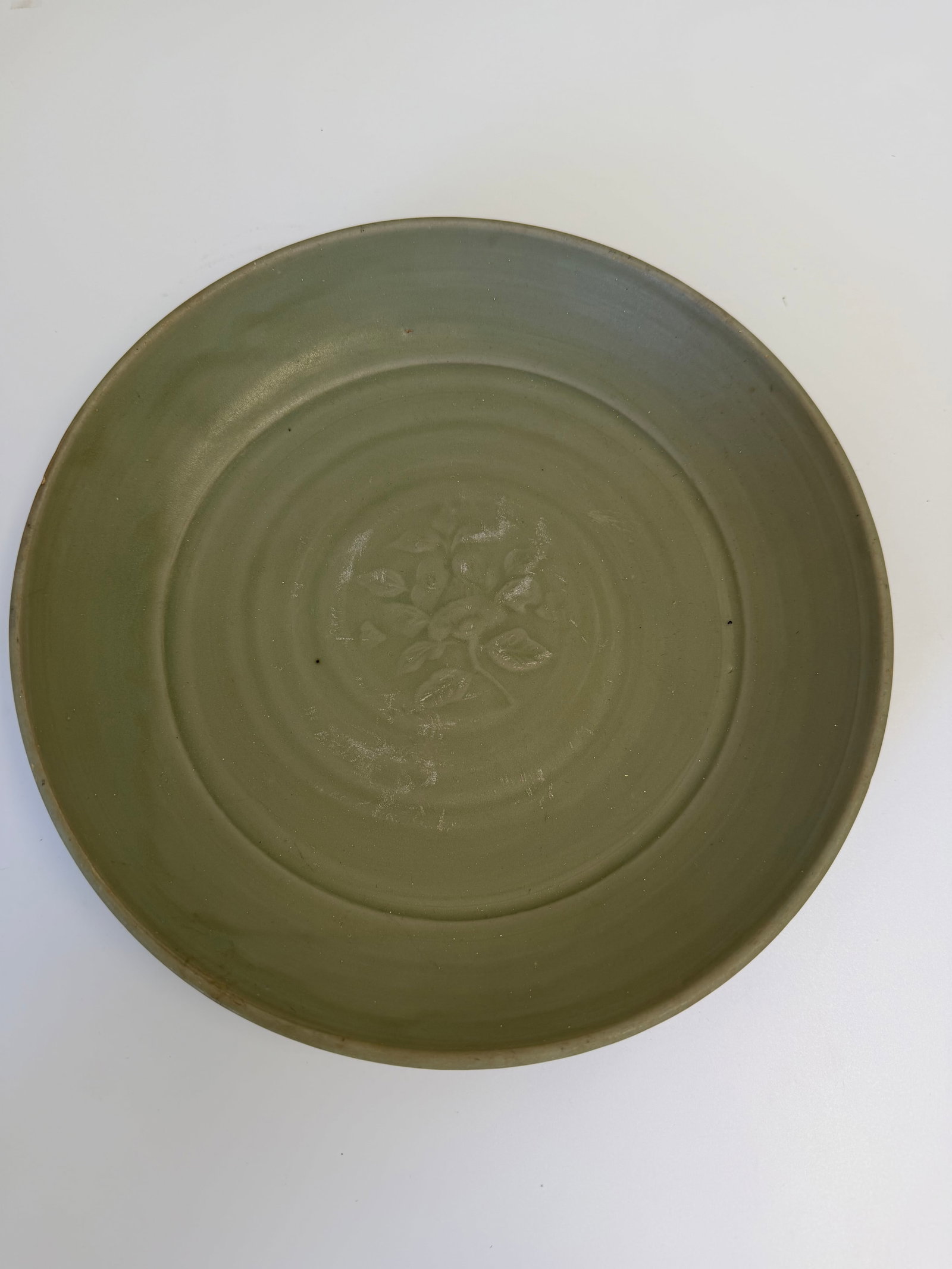 Chinese green glazed longquan lotus porcelain China plate (1 of 8)