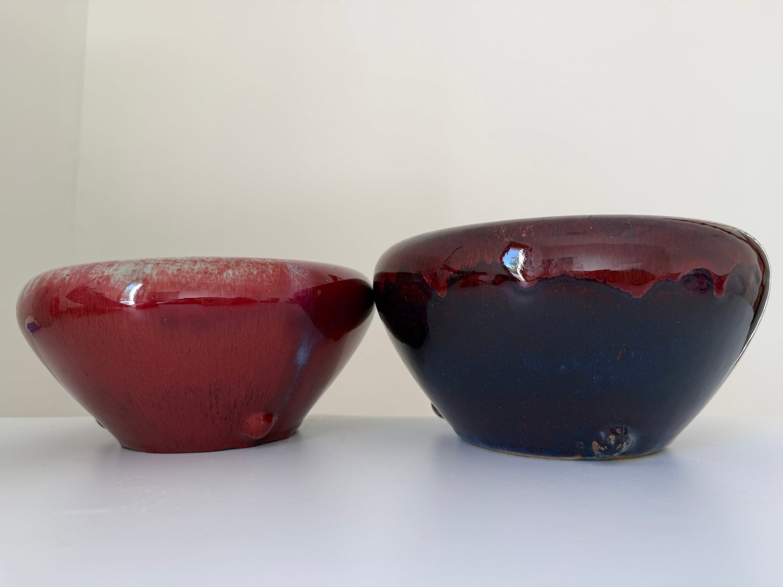Set of 2 Chinese red glazed OX BLOOD BOEUF porcelain incense burners (1 of 18)