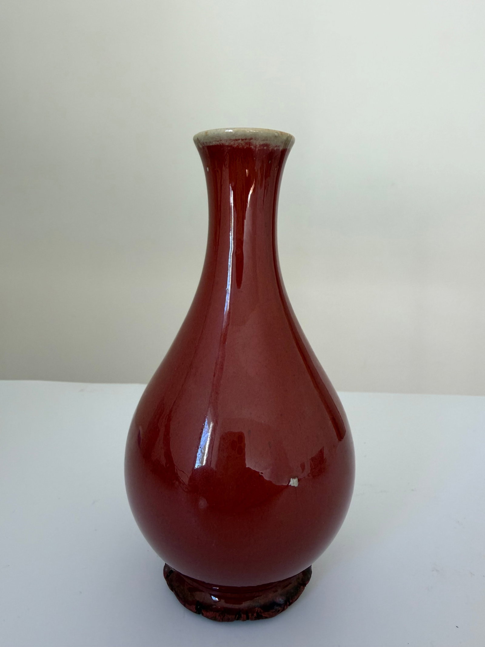 Chinese red glazed OX BLOOD BOEUF porcelain vase (1 of 10)