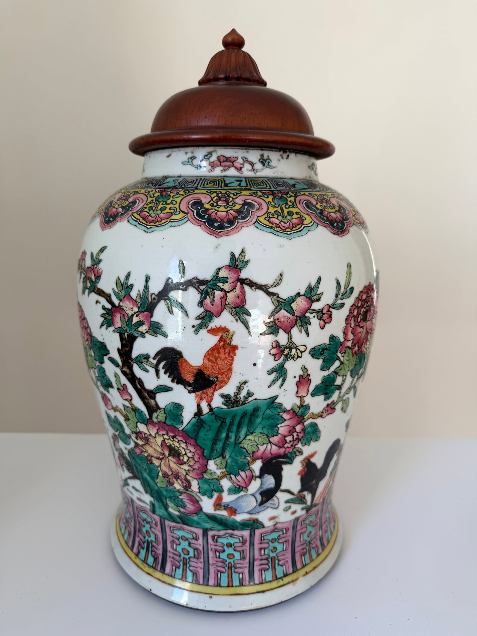 Large Chinese Enameled famille rose Rooster porcelain China jar: Dimension: with lid tall 17.5 inch, please note Due to manual measurement, dimensions may vary. , please note buyers are obligated to come to the site to inspect the condition and details of the