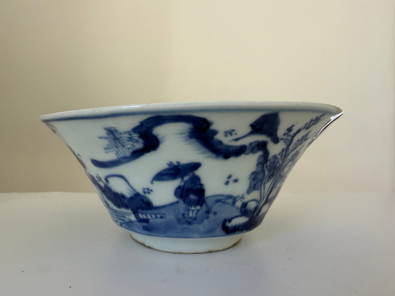 Chinese blue and white landscape porcelain China bowl: Dimension: 7.5 inch, please note Due to manual measurement, dimensions may vary. , please note buyers are obligated to come to the site to inspect the condition and details of the item. condition