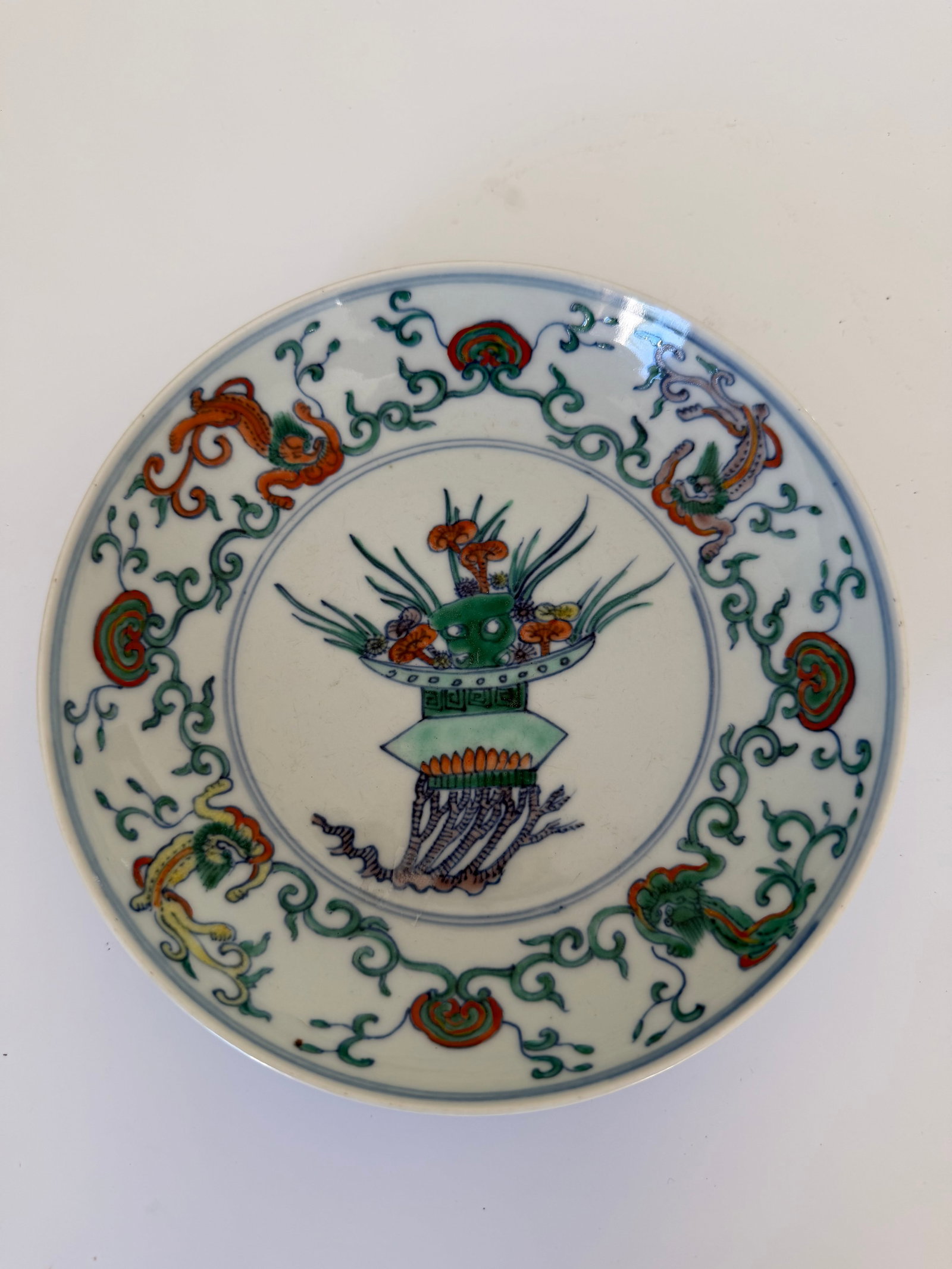 Chinese blue and white Enameled famille rose pattern porcelain China plate mark: Dimension: 6.6 inch, please note Due to manual measurement, dimensions may vary. , please note buyers are obligated to come to the site to inspect the condition and details of the item. condition