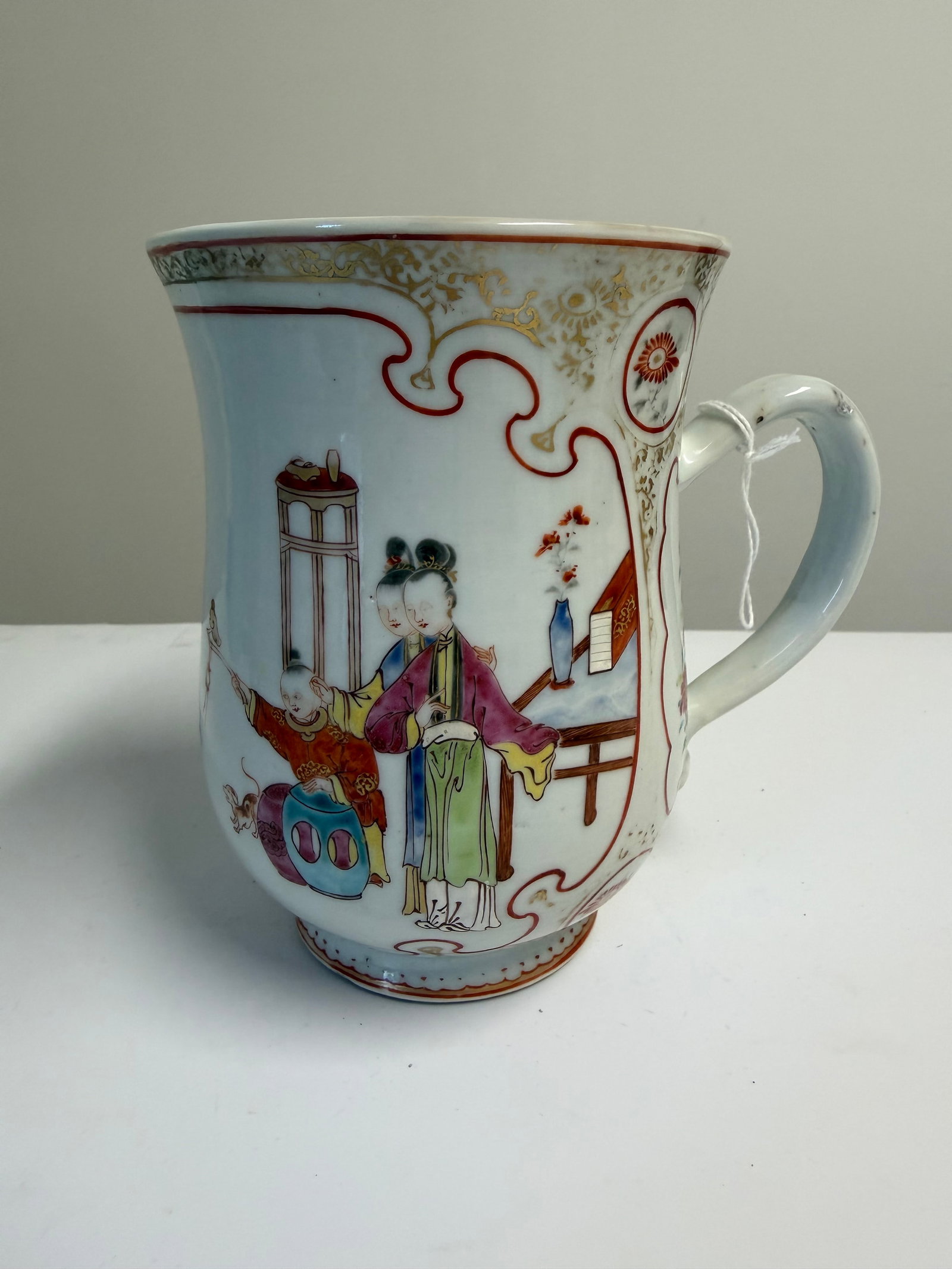Chinese Enameled famille rose gilded Mandarin porcelain China Cup: Dimension: tall 6.2 inch, please note Due to manual measurement, dimensions may vary. , please note buyers are obligated to come to the site to inspect the condition and details of the item. condition
