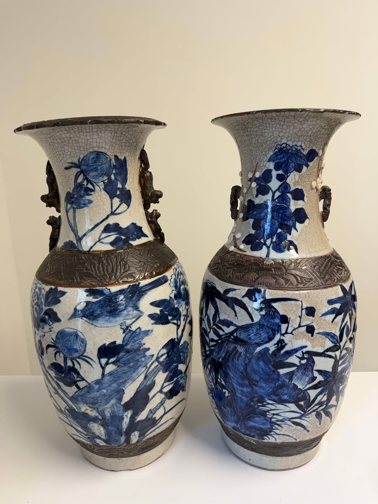 Large set of 2 crack blue and white birds vases: Dimension: 18 inch, please note Due to manual measurement, dimensions may vary. , please note buyers are obligated to come to the site to inspect the condition and details of the item. condition repor