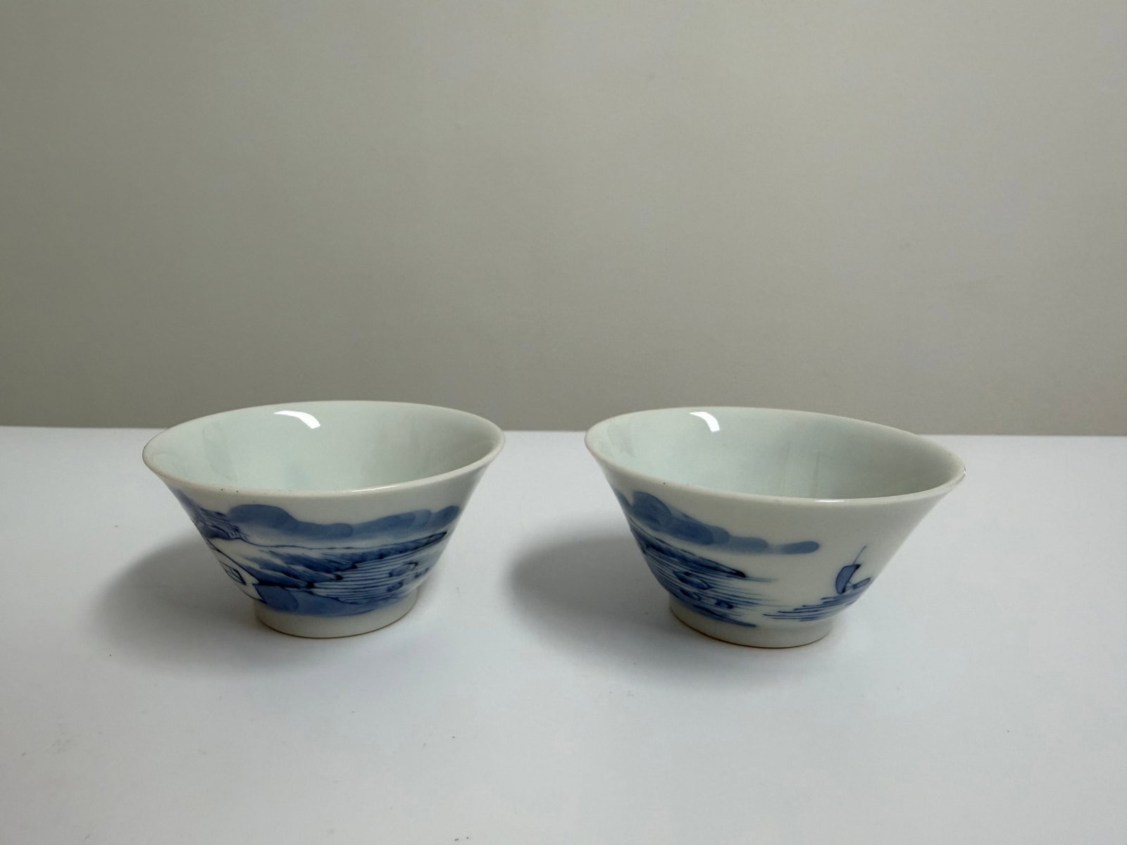 Pair of Chinese blue and white landscape cups with mark (1 of 4)