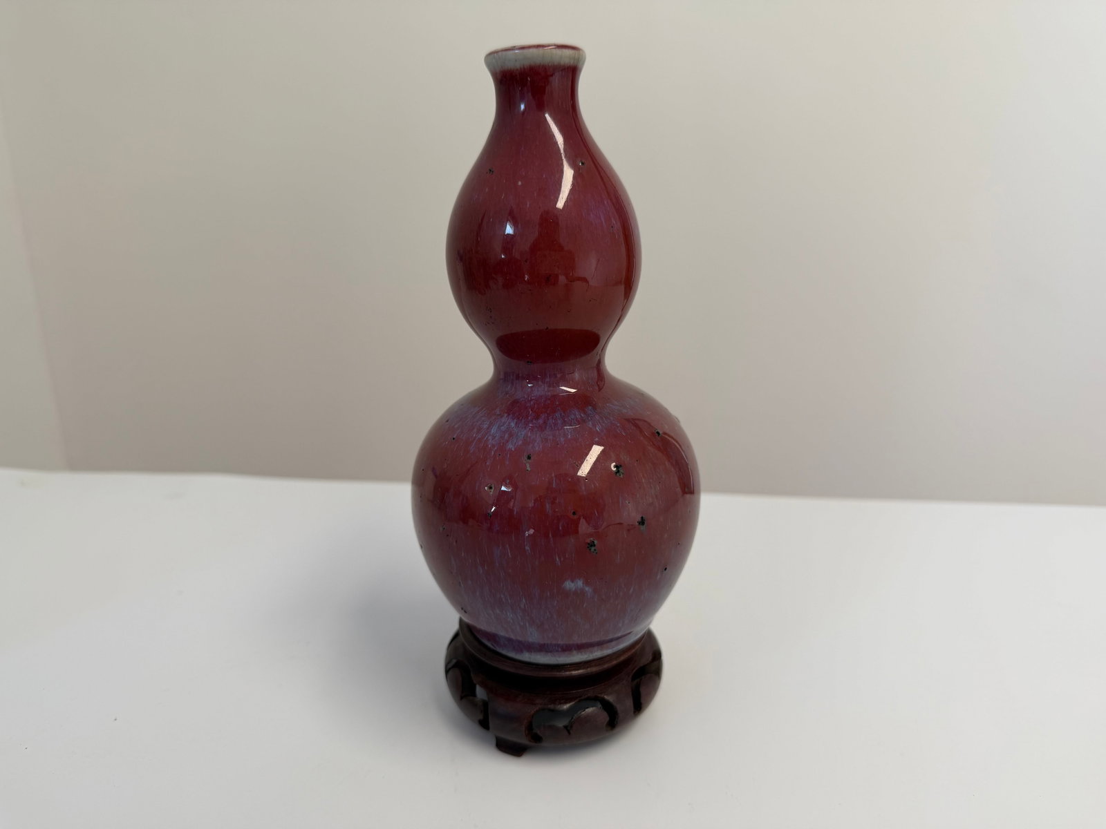 Chinese oxblood SANG DE porcelain red glzed China vase: Dimension: 6.75 inches. , please note Due to manual measurement, dimensions may vary. Condition: Good used condition, please note buyers are obligated to come to the site to inspect the condition and 