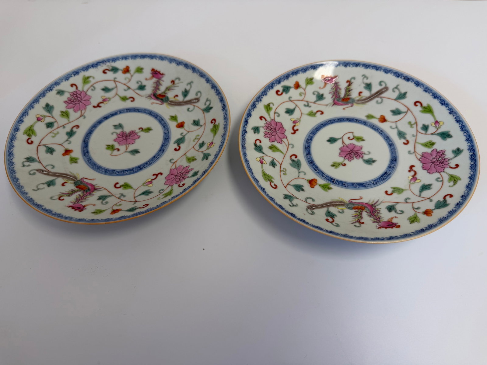 Pair of Chinese blue and white with famille rose Phoenix plate with mark: Dimension: 8 inches , please note Due to manual measurement, dimensions may vary. Condition: Good used condition, please note buyers are obligated to come to the site to inspect the condition and deta