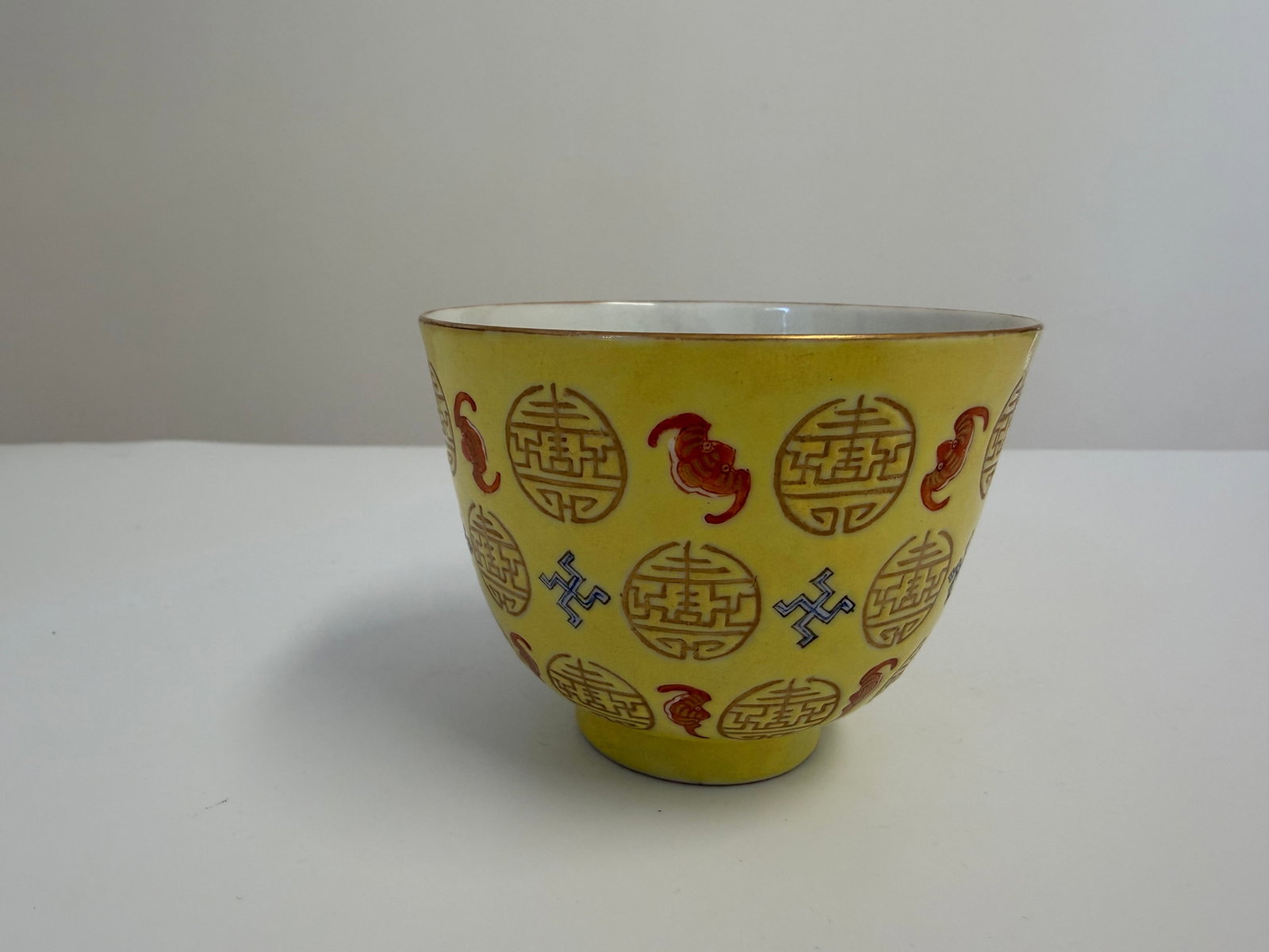 Chinese enamel famille rose yellow pattern porcelain bowl red mark: Dimension: 3.3x2.5 inches , please note Due to manual measurement, dimensions may vary. Condition: Good used condition, please note buyers are obligated to come to the site to inspect the condition an