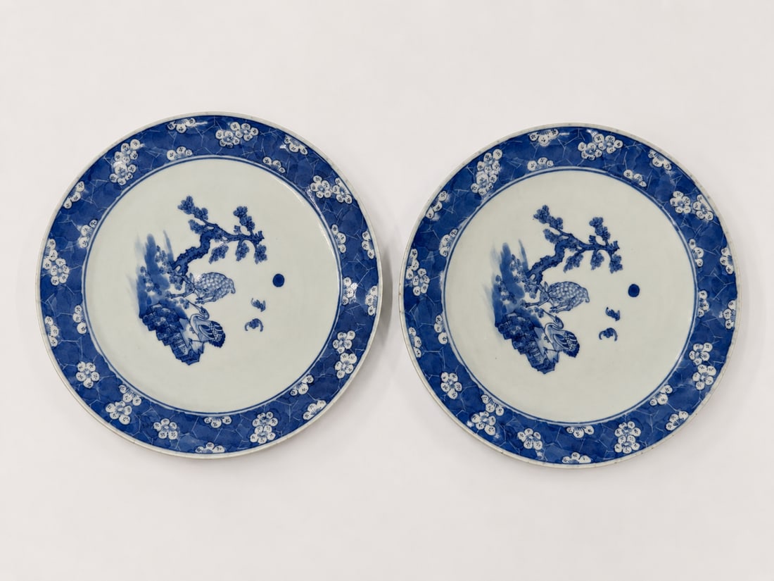 Pair of blue and white porcelain animals plates mark: Dimension: 10.5 inches , please note Due to manual measurement, dimensions may vary. Condition: Good used condition, please note buyers are obligated to come to the site to inspect the condition and d