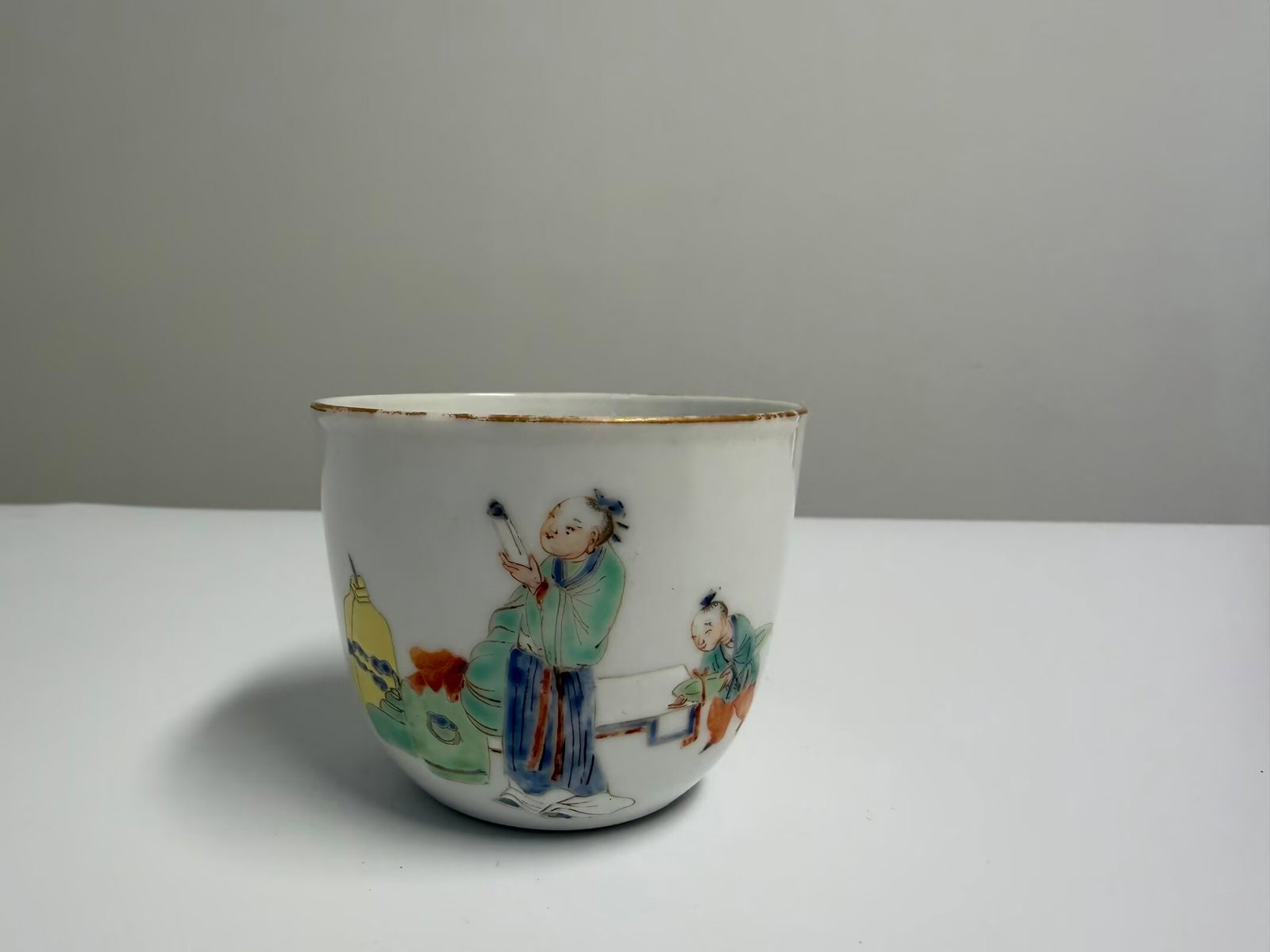 Chinese enamel famille rose scholar figure scene porcelain cup: Dimension: 2.75x2.25 inches , please note Due to manual measurement, dimensions may vary. Condition: Good used condition, please note buyers are obligated to come to the site to inspect the condition