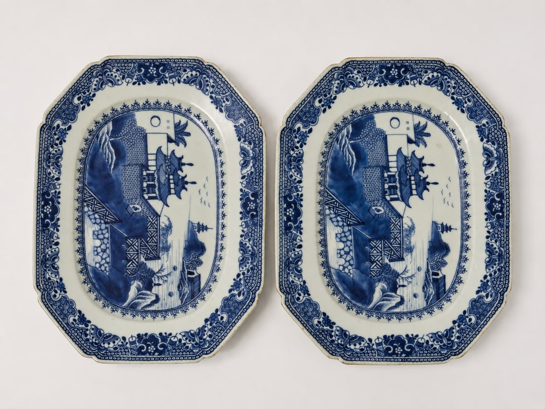 Pair of Chinese blue and white landscape chargers: Dimension: 12 inches , please note Due to manual measurement, dimensions may vary. Condition: Good used condition, please note buyers are obligated to come to the site to inspect the condition and
