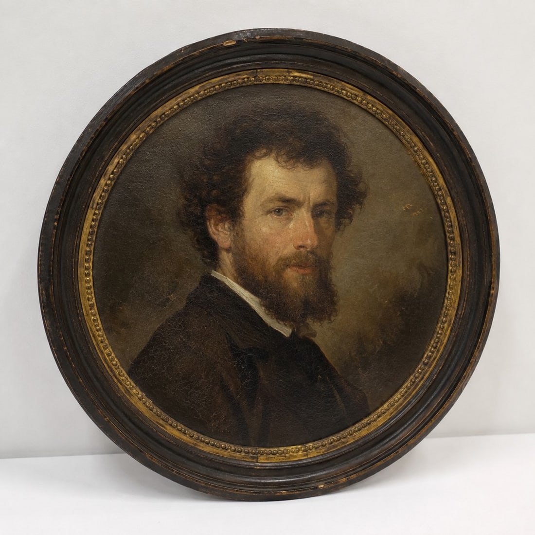 Gentleman Portrait Oil Painting: Dimension: 15 inches , please note Due to manual measurement, dimensions may vary. Condition: Good used condition, please note buyers are obligated to come to the site to inspect the condition and det