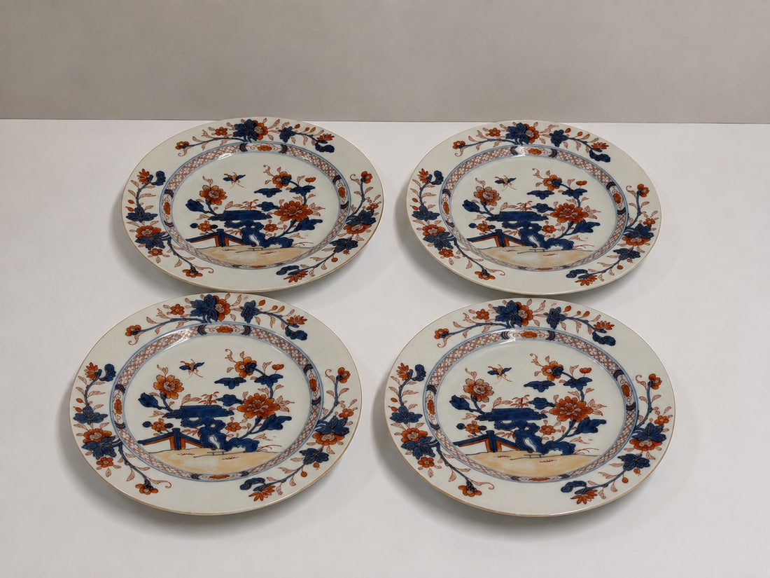 Set of 4 Chinese blue and white porcelain plates: Dimension: 8.5 inches , please note Due to manual measurement, dimensions may vary. Condition: Good used condition, please note buyers are obligated to come to the site to inspect the condition and de