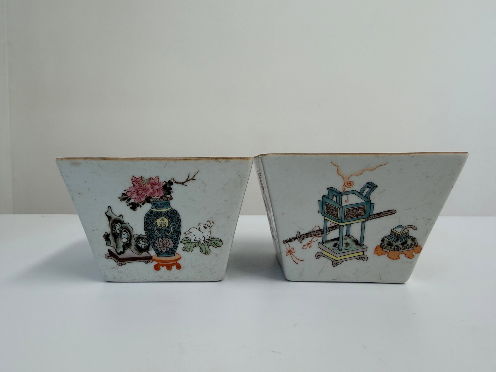 Pair of Chinese enamel famille rose scholar pattern square porcelain bowls mark: Dimension: 3.8x2.6 inches , please note Due to manual measurement, dimensions may vary. Condition: Good used condition, please note buyers are obligated to come to the site to inspect the condition an