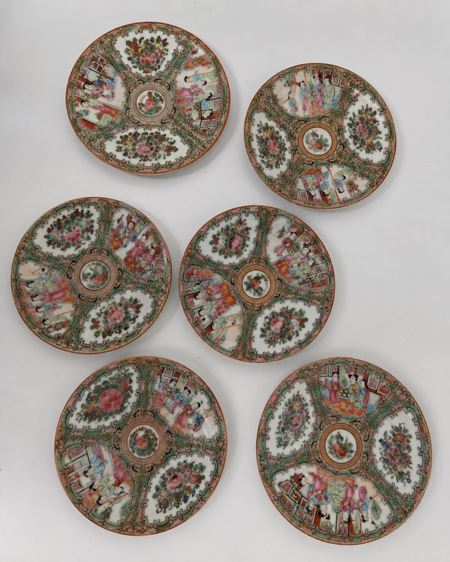 Set of 6 Chinese export famille rose porcelain saucers: Dimension: 5 inches , please note Due to manual measurement, dimensions may vary. Condition: Good used condition, please note buyers are obligated to come to the site to inspect the condition and