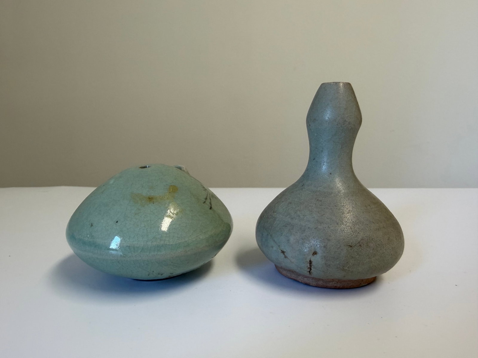 Set of 2 Chinese Korean porcelain pots (1 of 6)