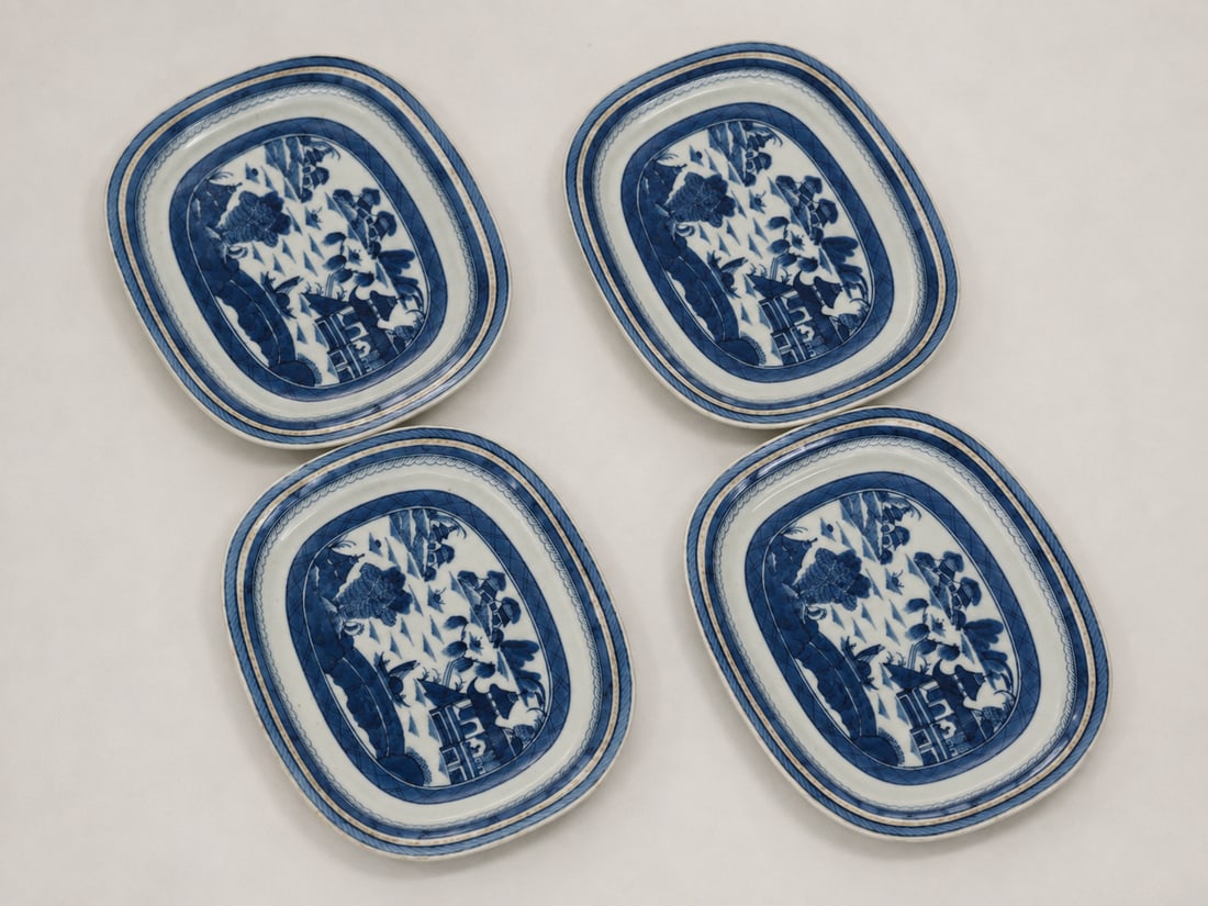Set of 4 Chinese blue and white landscape chargers: Dimension: 11.5 inches , please note Due to manual measurement, dimensions may vary. Condition: Good used condition, please note buyers are obligated to come to the site to inspect the condition and d