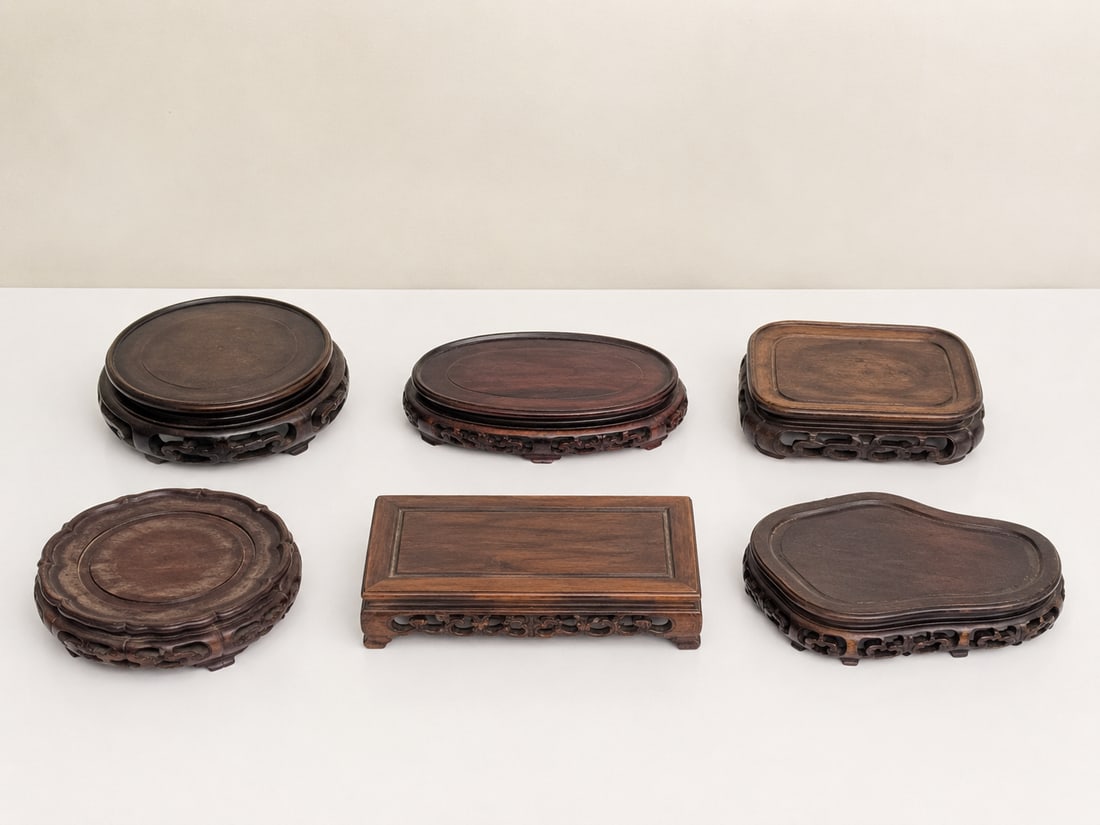 Set of 6 vintage wooden stands: Dimension: inches , please note Due to manual measurement, dimensions may vary. Condition: Good used condition, please note buyers are obligated to come to the site to inspect the condition and detail