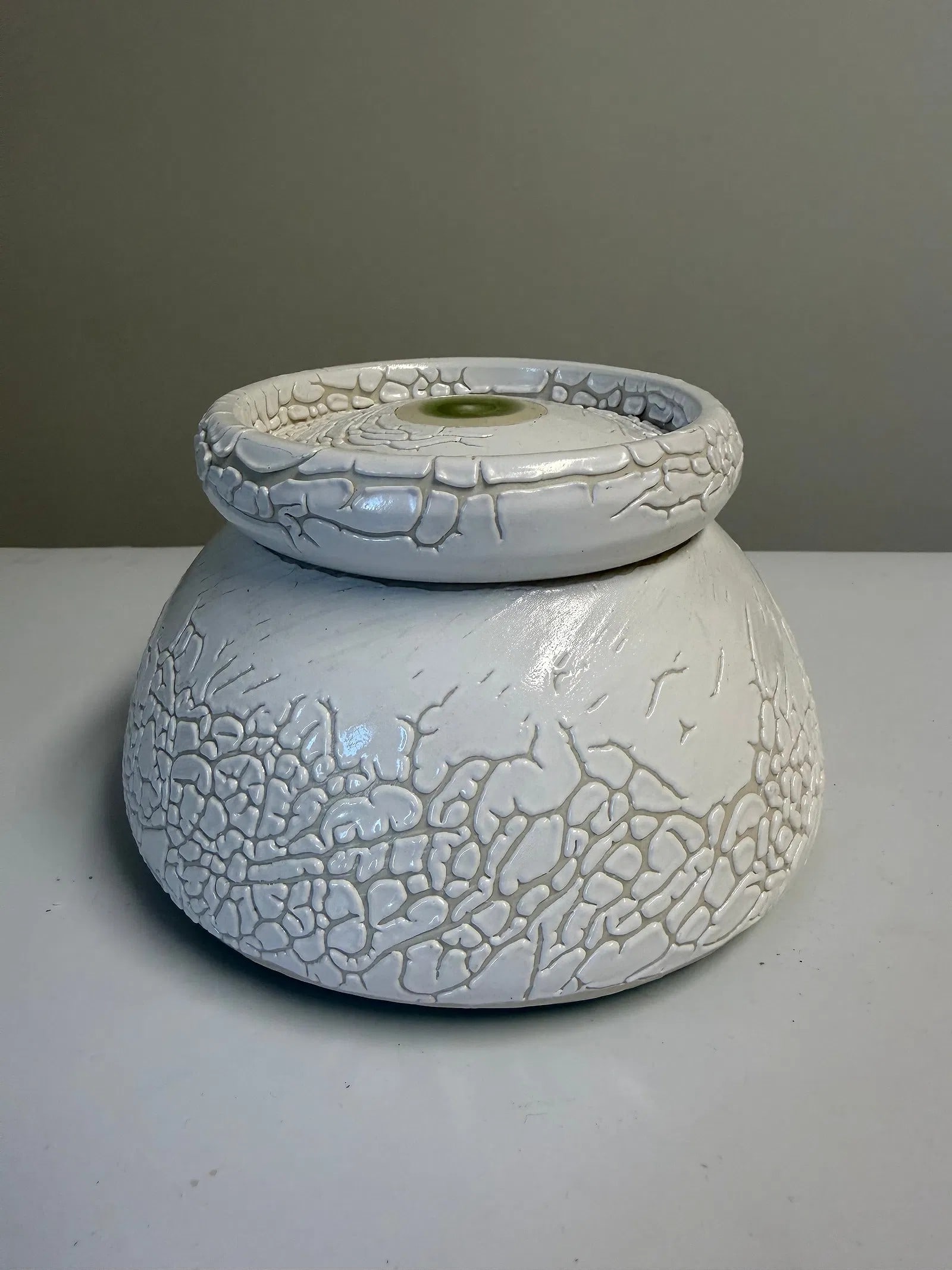 Vintage studio white glazed Ceramic jar: Dimension: 4.5 inches , please note Due to manual measurement, dimensions may vary. Condition: Good used condition, please note buyers are obligated to come to the site to inspect the condition and de