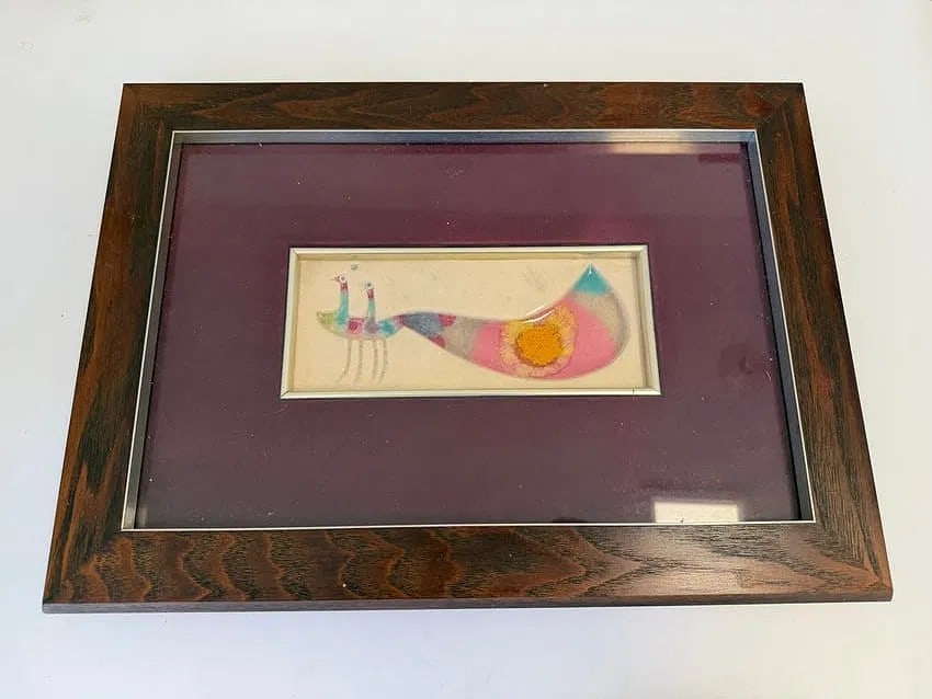 Porcelain plauqe peacock framed: Dimension: 31.2x17.5 inches , please note Due to manual measurement, dimensions may vary. Condition: Good used condition, please note buyers are obligated to come to the site to inspect the condition