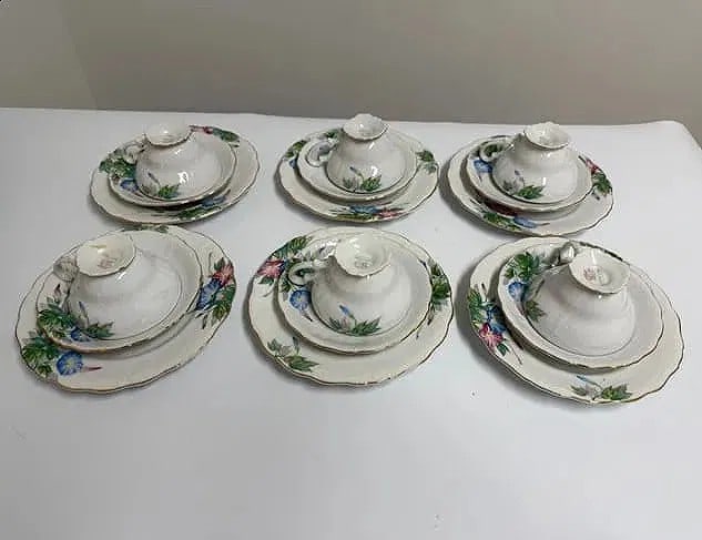 set of 6 porcelain Tea Set (6 plates/ 6 saucers/ 6 cups): Dimension: the plate width 7.5 inch / 19 cm , please note Due to manual measurement, dimensions may vary. Condition: Good used condition, please note buyers are obligated to come to the site to