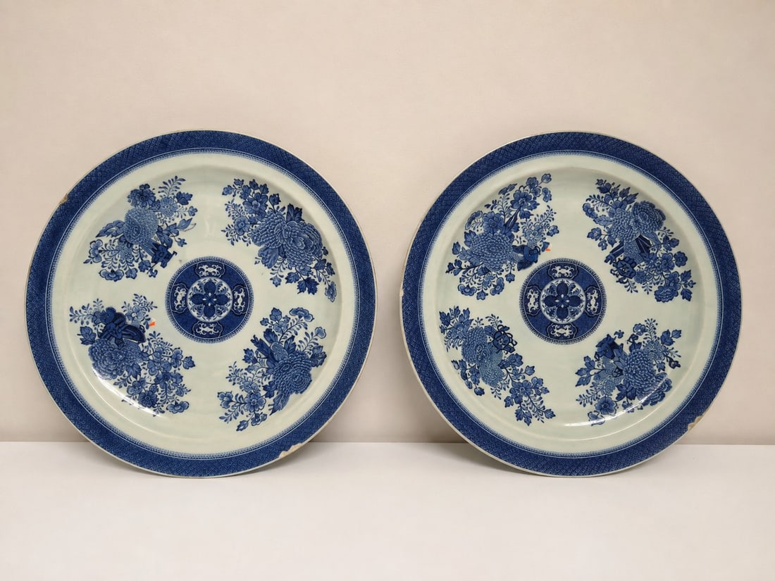 Pair of Chinese Blue And White China Export Badge Large Plates: Dimension: 12 inch , please note Due to manual measurement, dimensions may vary. Condition: Good used condition, please note buyers are obligated to come to the site to inspect the condition and detai