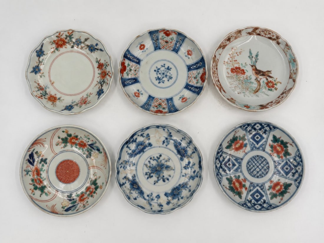 Set of 6 Japanese Porcelain Dishes: Dimension: 9 inch , please note Due to manual measurement, dimensions may vary. Condition: Good used condition, please note buyers are obligated to come to the site to inspect the condition and detail