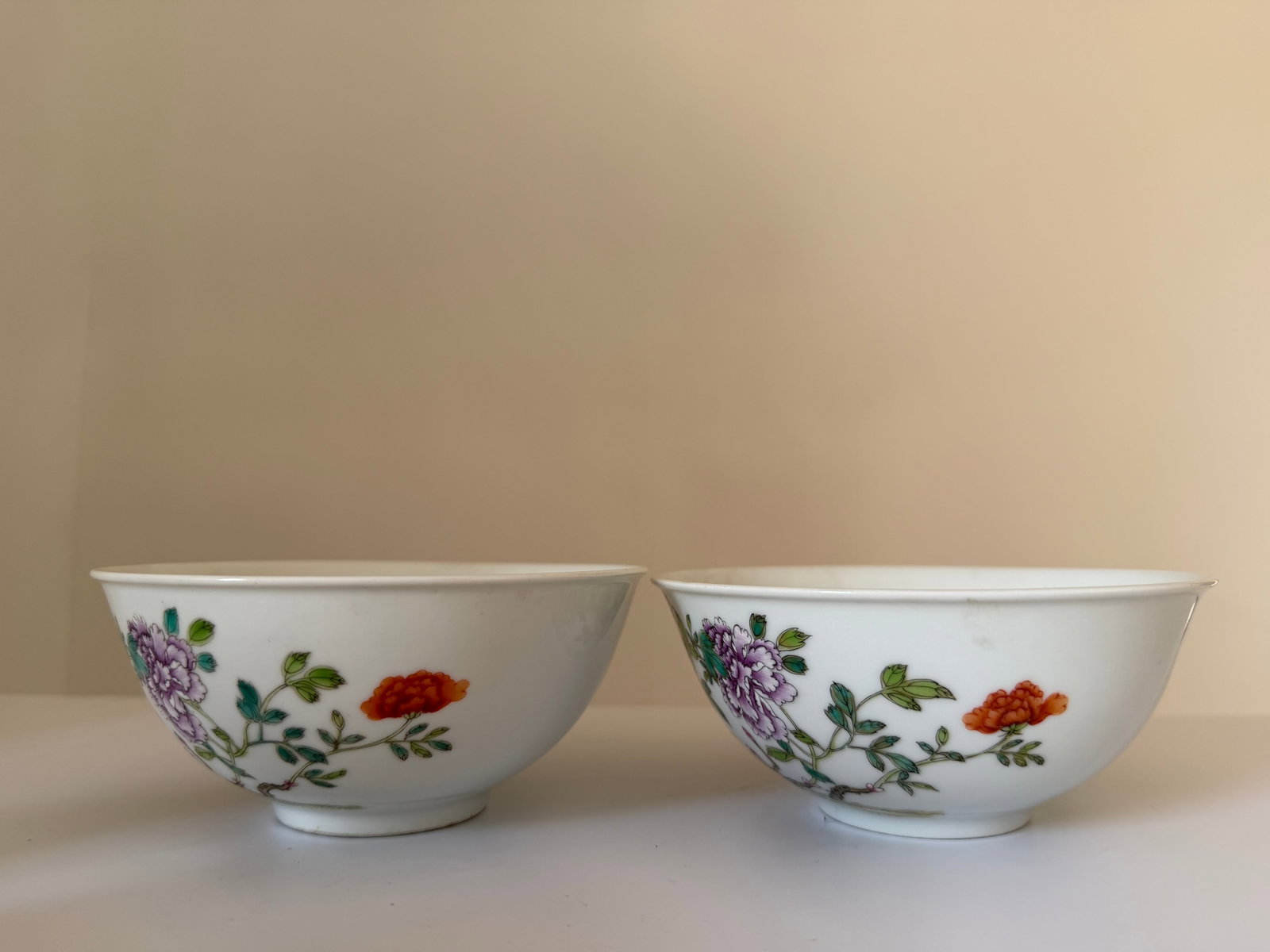 Pair Of Chinese Famille Rose Porcelain Bowls Mark - 2