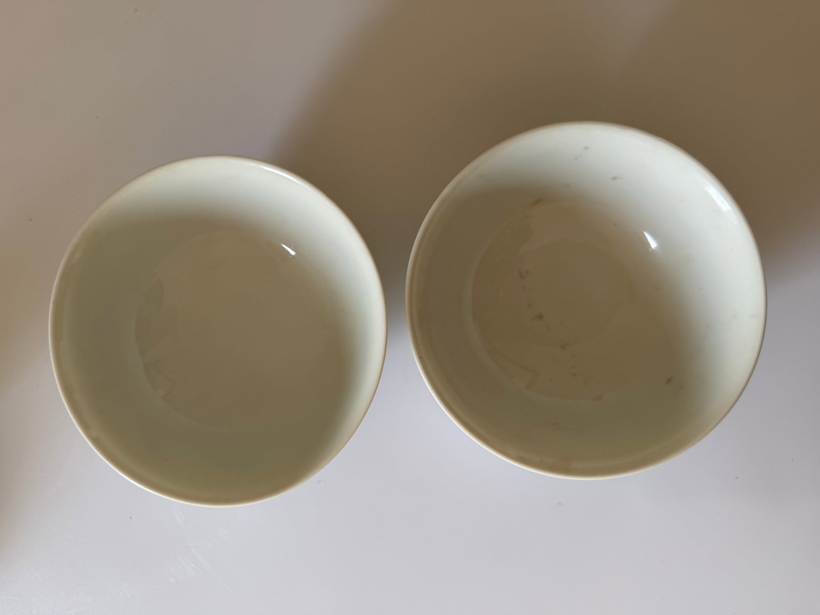 Pair Of Chinese Famille Rose Porcelain Bowls Mark - 8