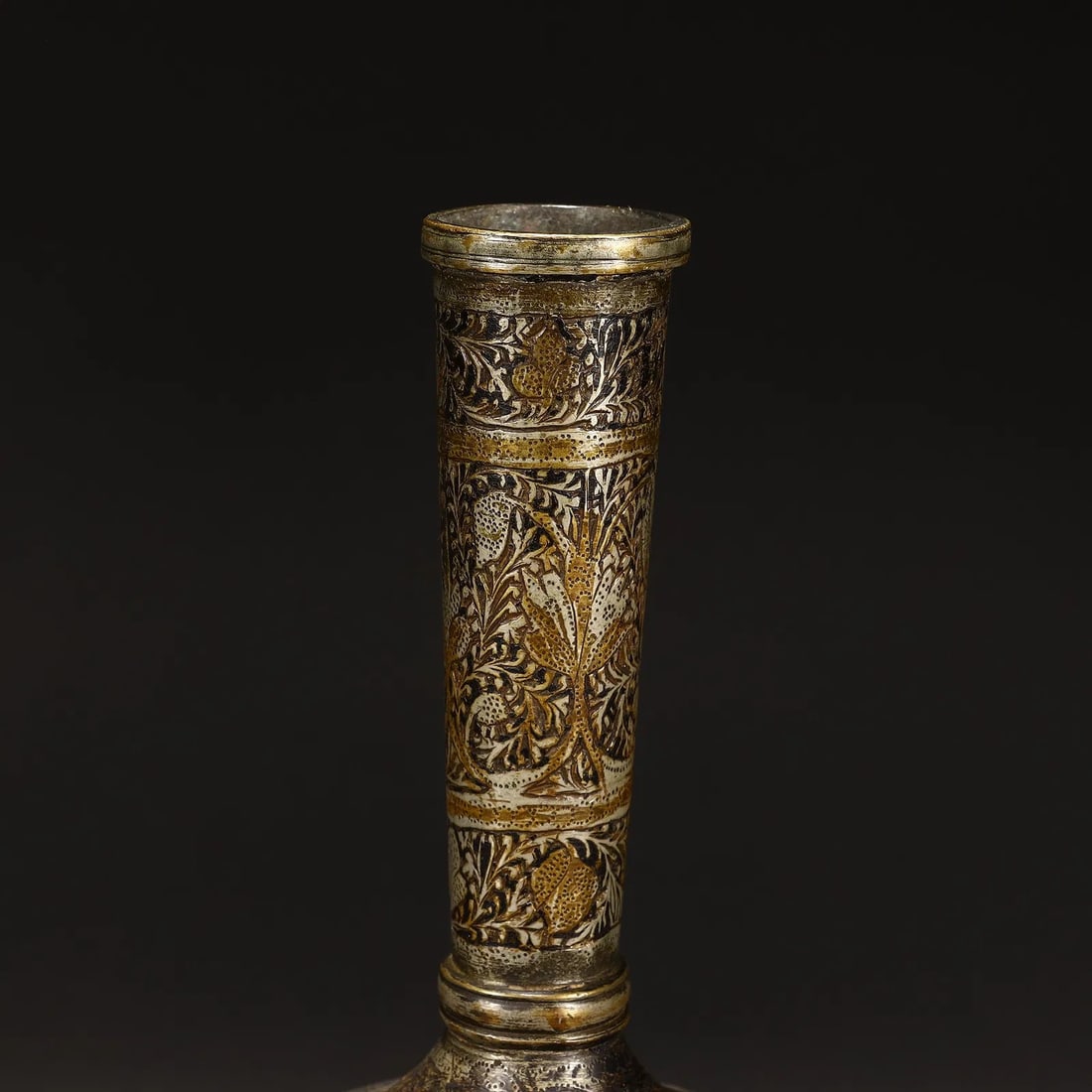 Ancient copper and silver flask - 2