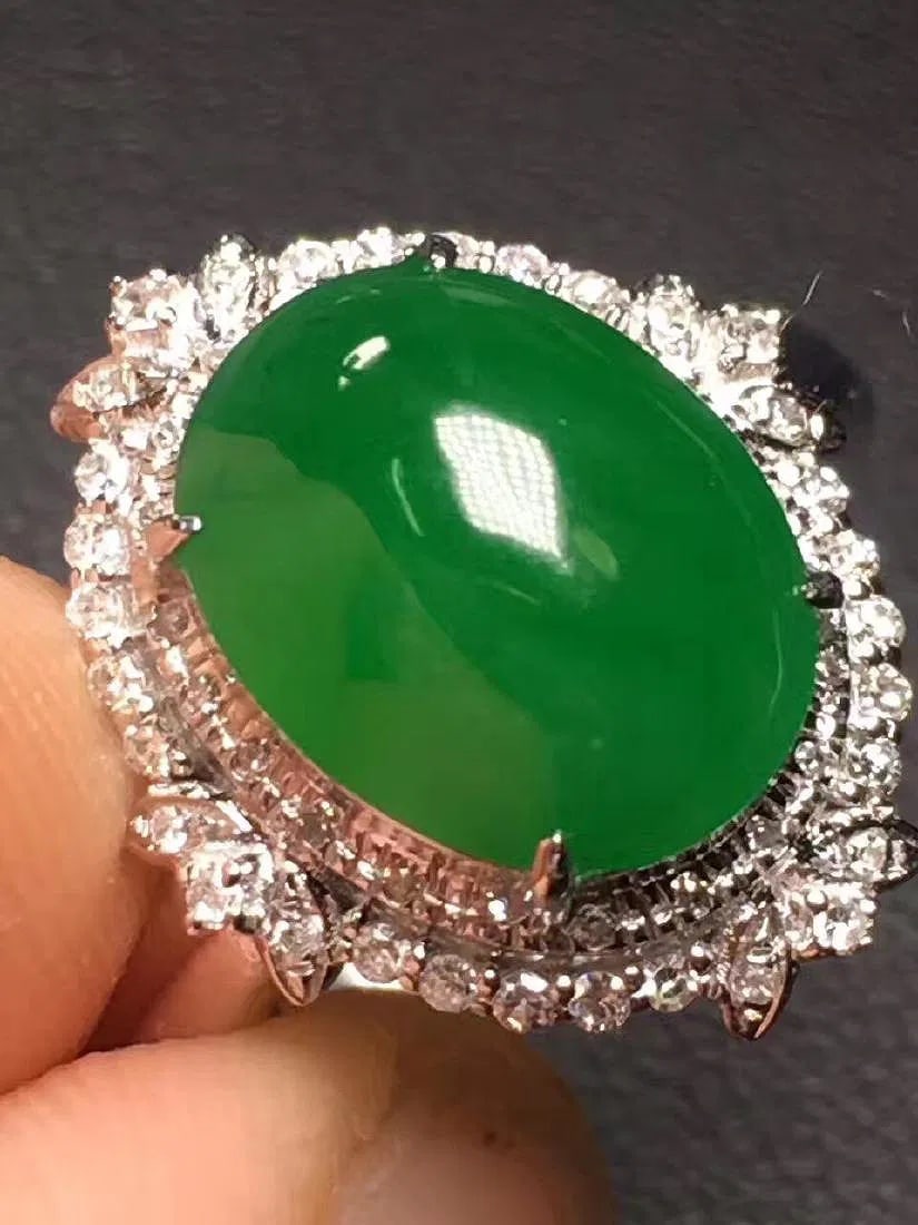 JADEITE RING - 2