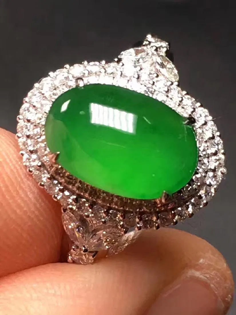 JADEITE RING - 2